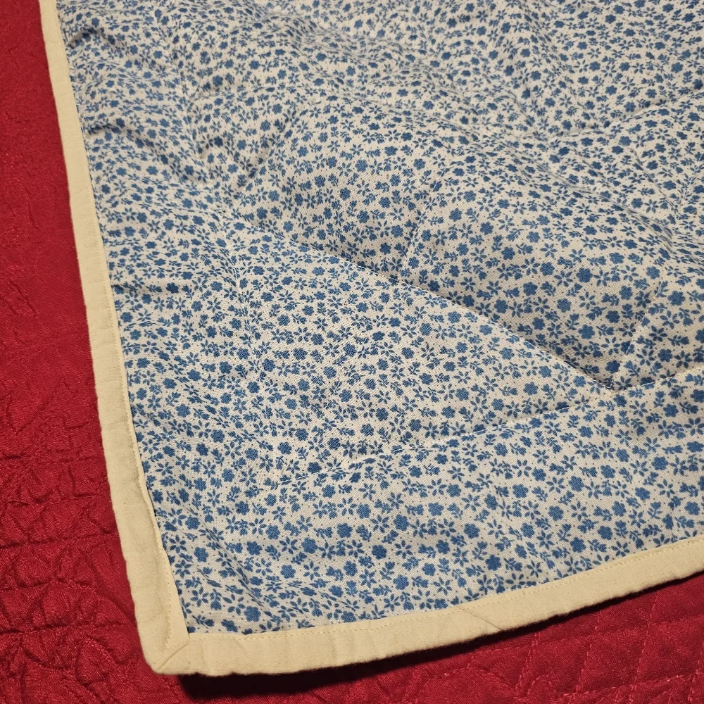 Handcrafted Quilted Cat Faces 🐱 Quilt machine sewn Approximately 43